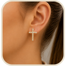 Par de Brincos Cruz Dourado com Zircônias Banhado a Ouro 18K®